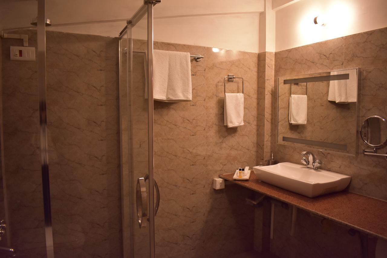 Kaizun Bed Breakfast Shillong Exteriör bild