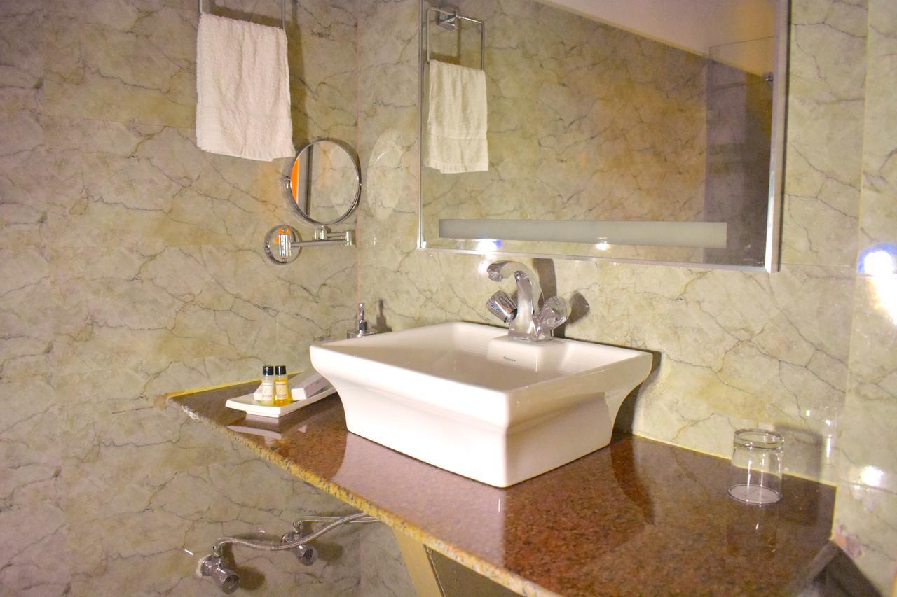 Kaizun Bed Breakfast Shillong Exteriör bild