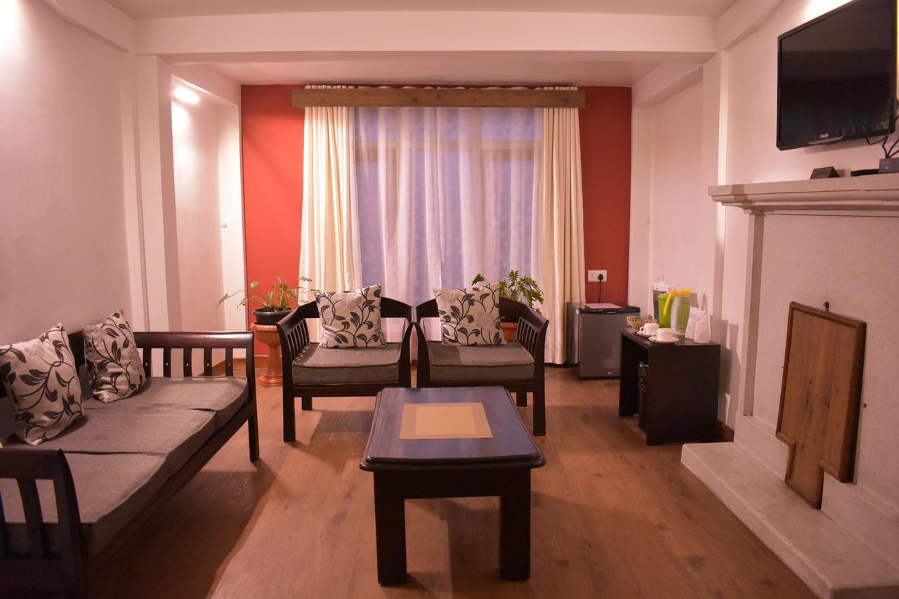 Kaizun Bed Breakfast Shillong Exteriör bild