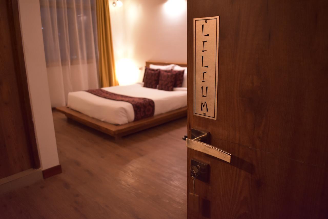 Kaizun Bed Breakfast Shillong Exteriör bild