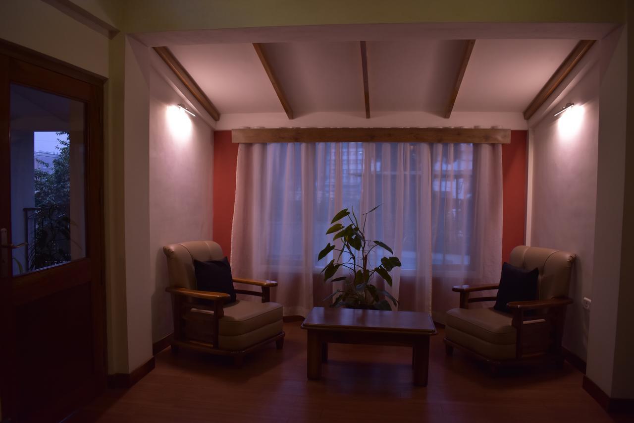 Kaizun Bed Breakfast Shillong Exteriör bild